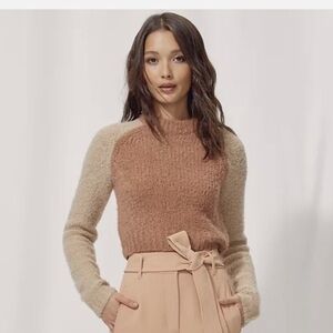 Aritzia Wilfred Free Cropped Sweater